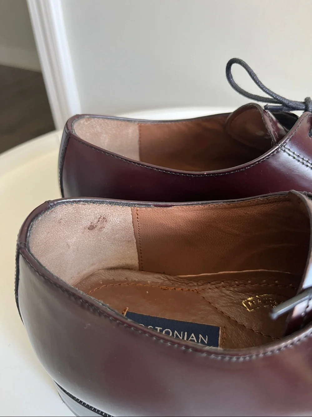 Bostonian burgundy akron